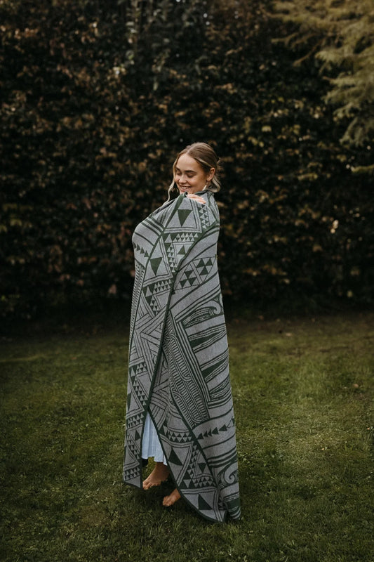 Hawaiiki Pepi | Kotahitanga Knitted Cotton Throw | Green & Grey