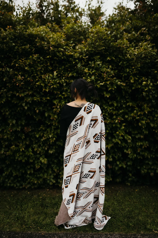 Hawaiiki Pepi | Tino Niho Knitted Cotton Throw | Brown