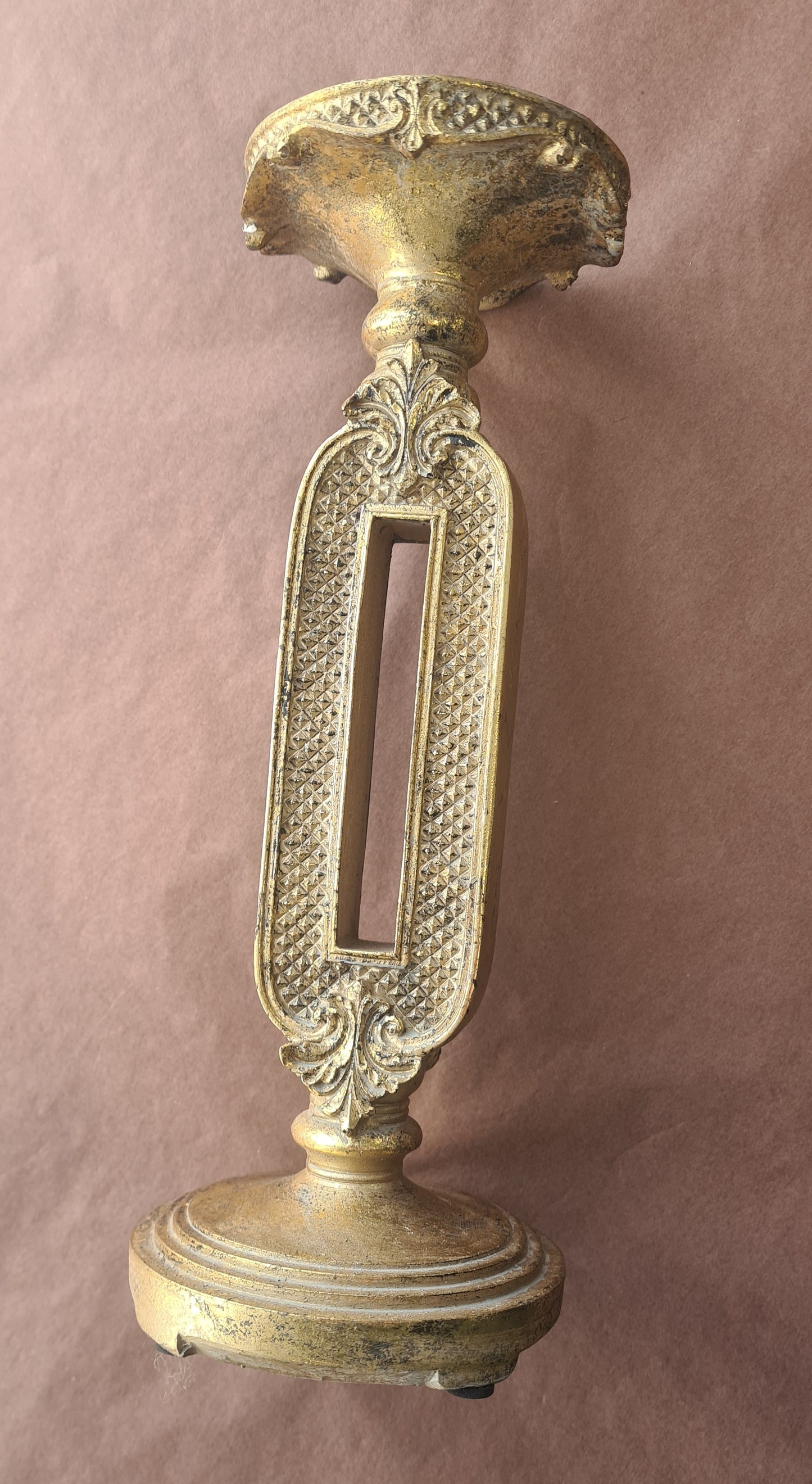 Le Monde - Candle Holder - Antique Gold