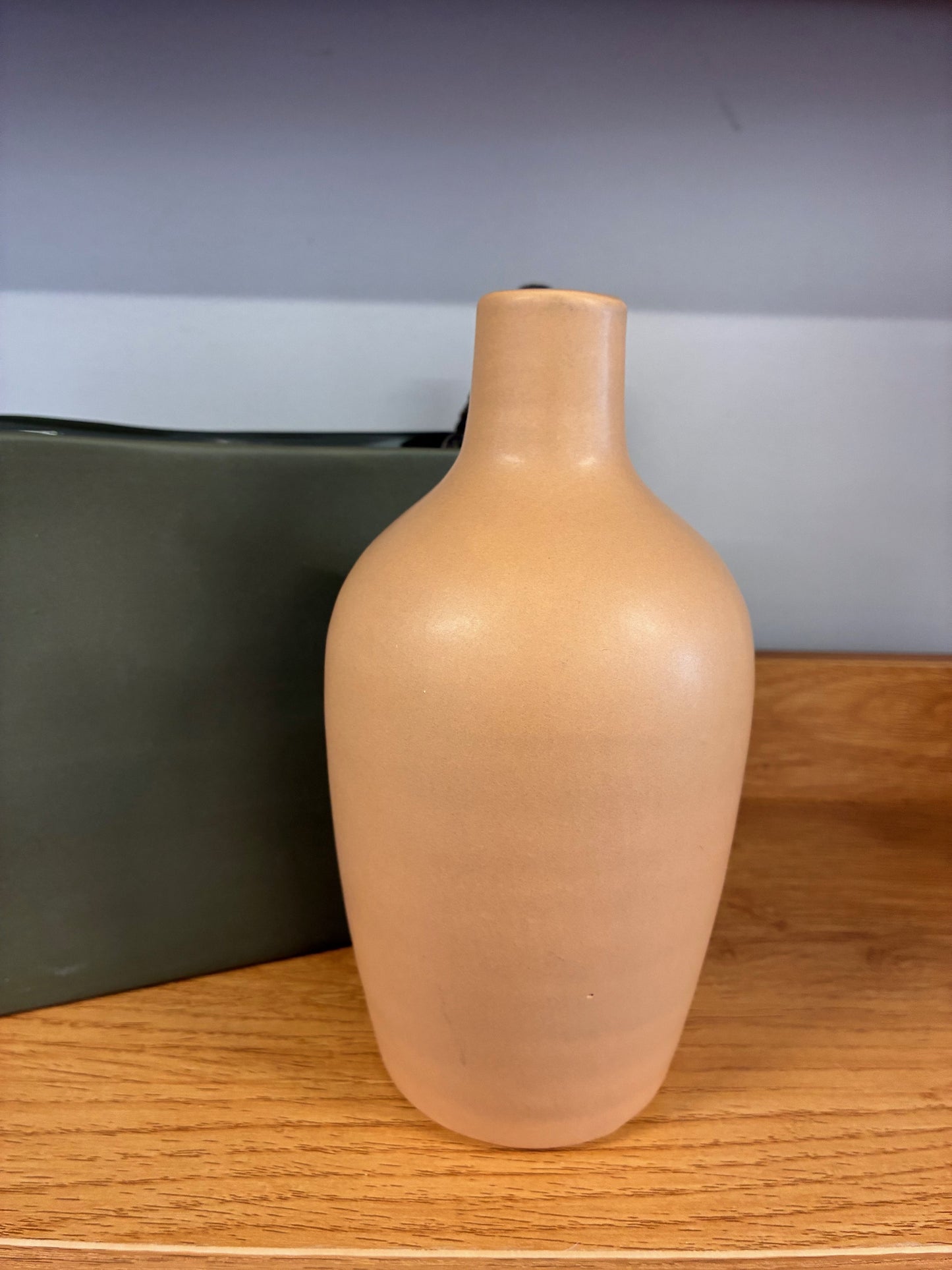 Bud Vase Hazel