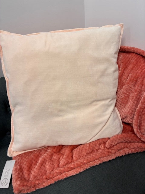 Bovi | Cushion | Blush Pink Cushion