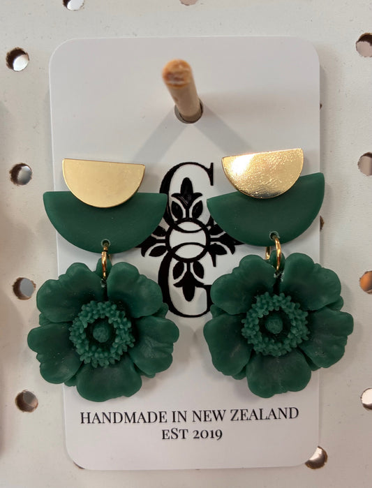 Clay Gossip - Earrings - Green Flower