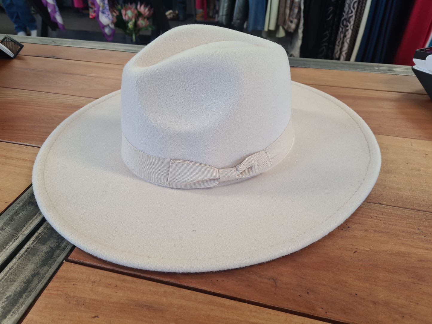 Ivory Fedora