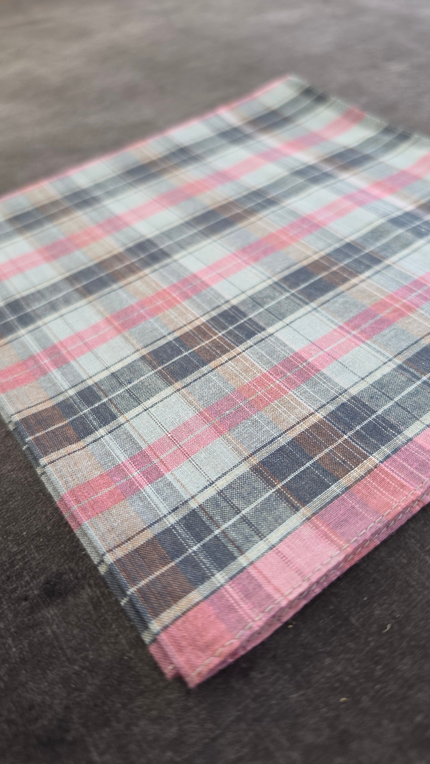 The Specialty House | Ladies Hankies | Tartan