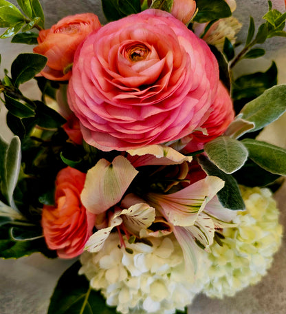 Tussock & Thread | Fresh Flower Posies | Various Colours