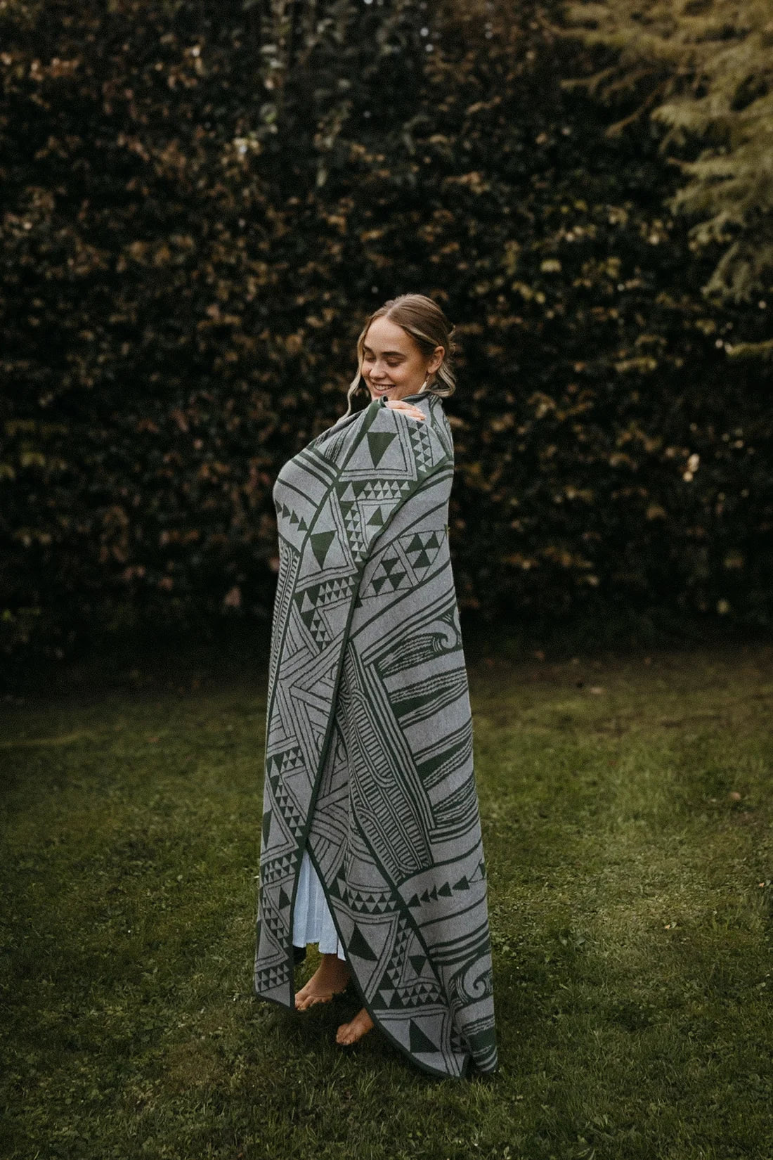 Hawaiiki Pepi | Kotahitanga Knitted Cotton Throw | Green & Grey