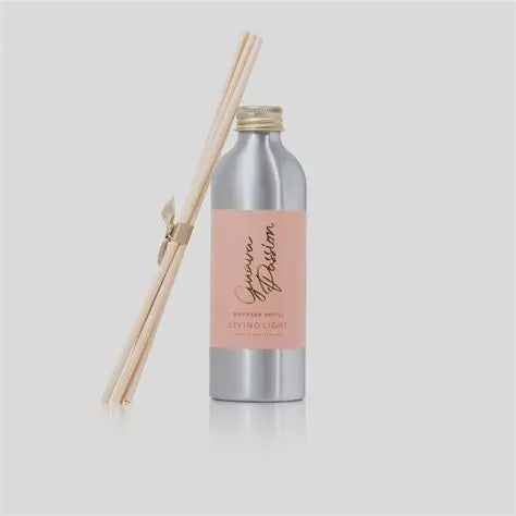 Living Lights - Diffuser Refill + Sticks Guava Passion