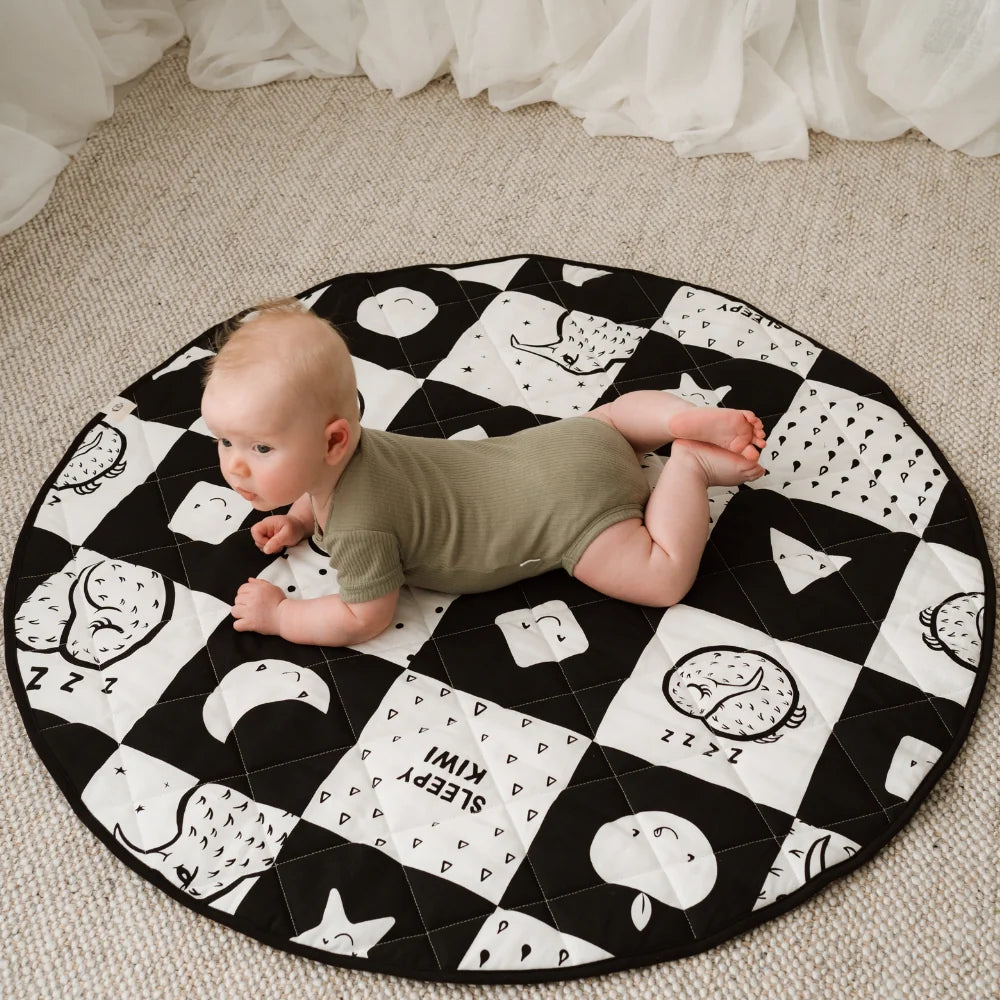 llustrated Publishing | Sleepy Kiwi Organic Cotton Quilted Playmat | Black & White