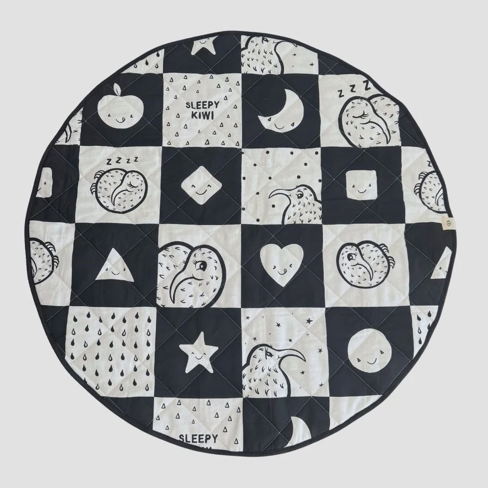 llustrated Publishing | Sleepy Kiwi Organic Cotton Quilted Playmat | Black & White