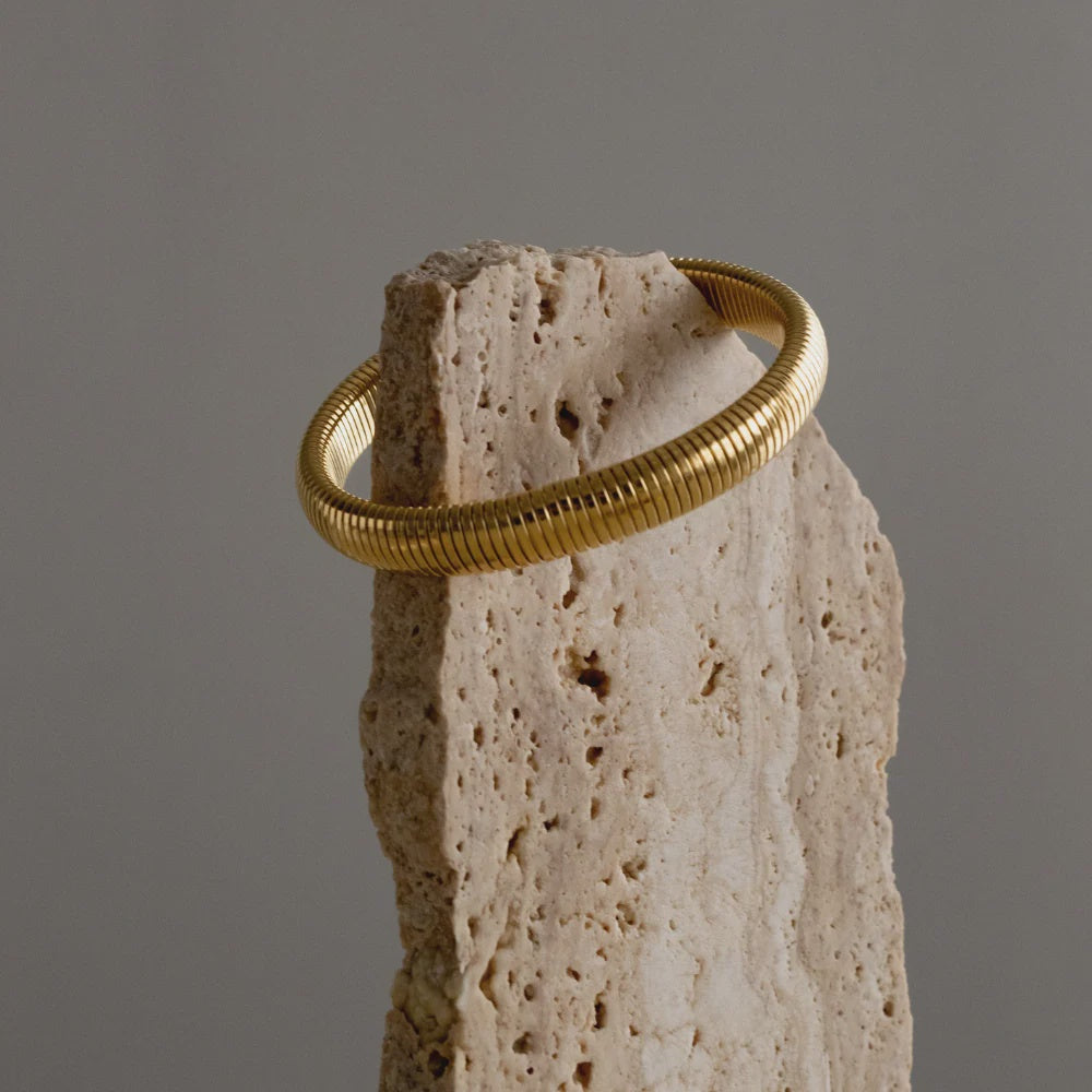 Queen of the Foxes | Banded Stainless Steel Gold Bracelet  | Medium