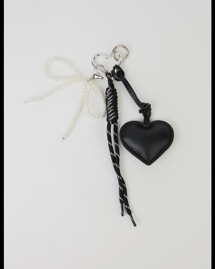 Stella + Gemma - Black Heart Keychain