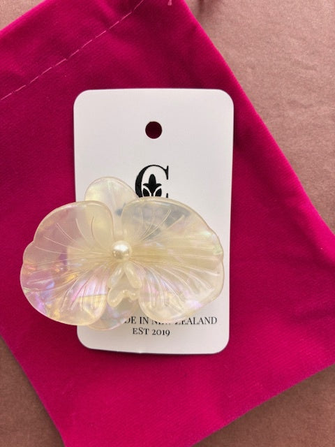 Clay Gossip Orchid Hair Clip