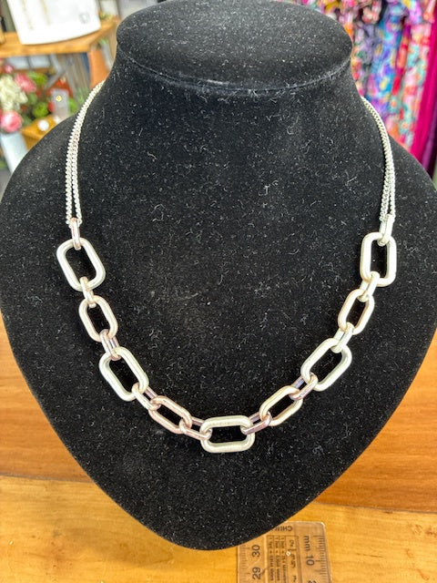 Beau Chunky Silver Chain Necklace