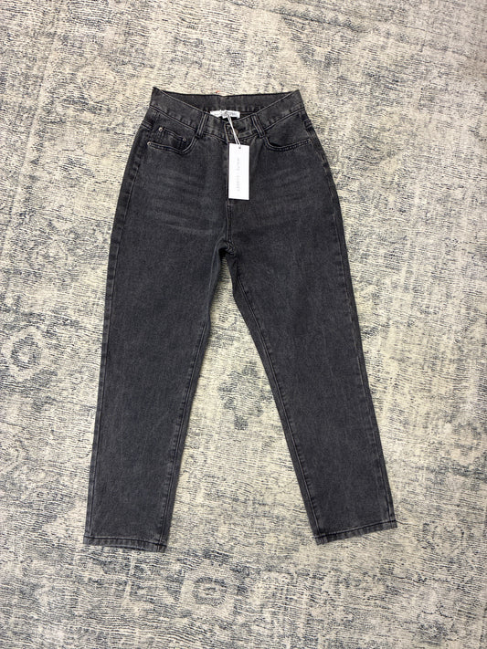White Closer | Denim Jeans | Black Wash