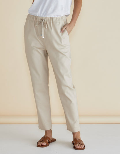 Betty Basics - Kenzie Jogger - Cream