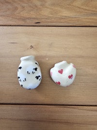 Fresh Flower Hearts Vase Magnet