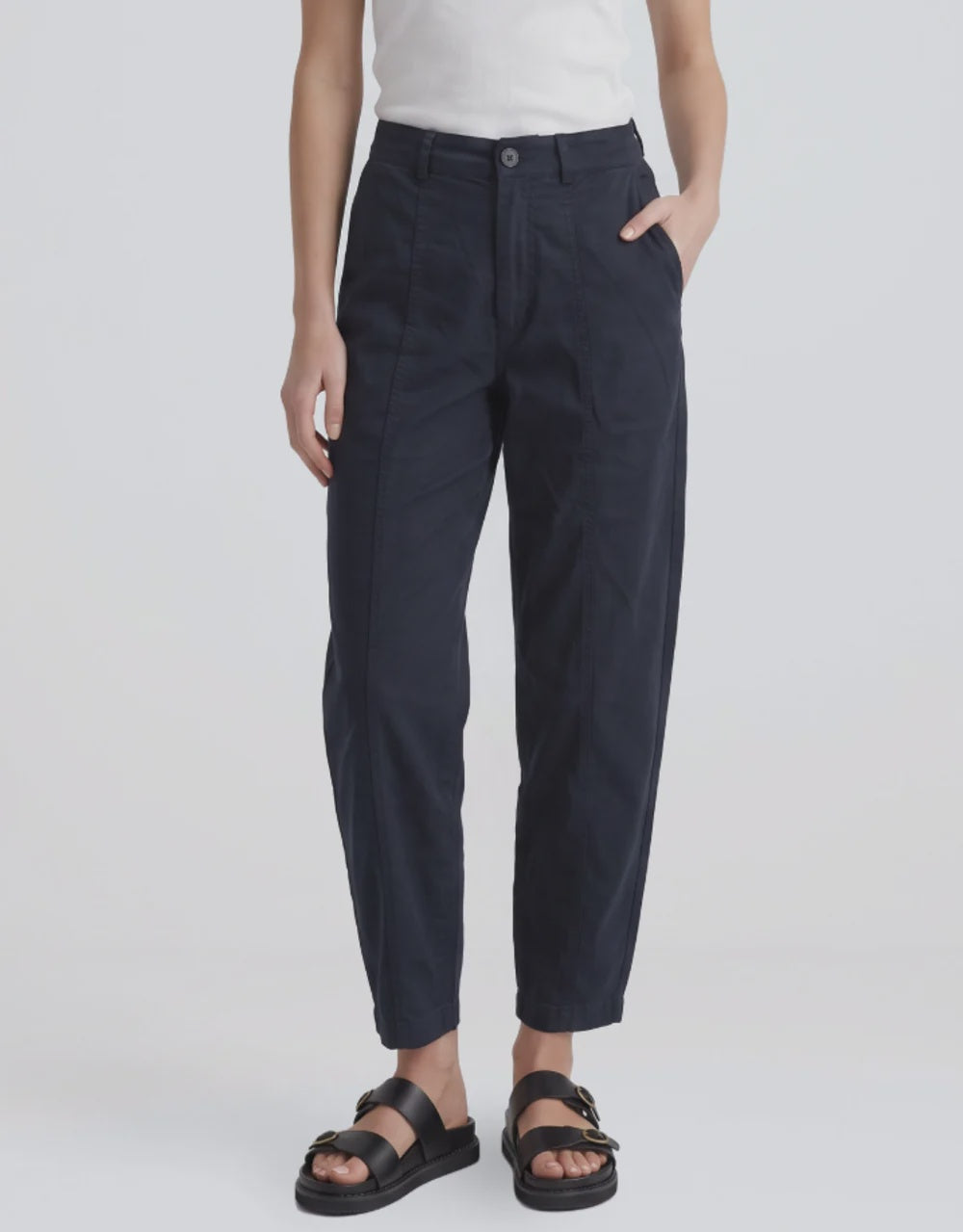 Foxwood | Roy Pant | Black